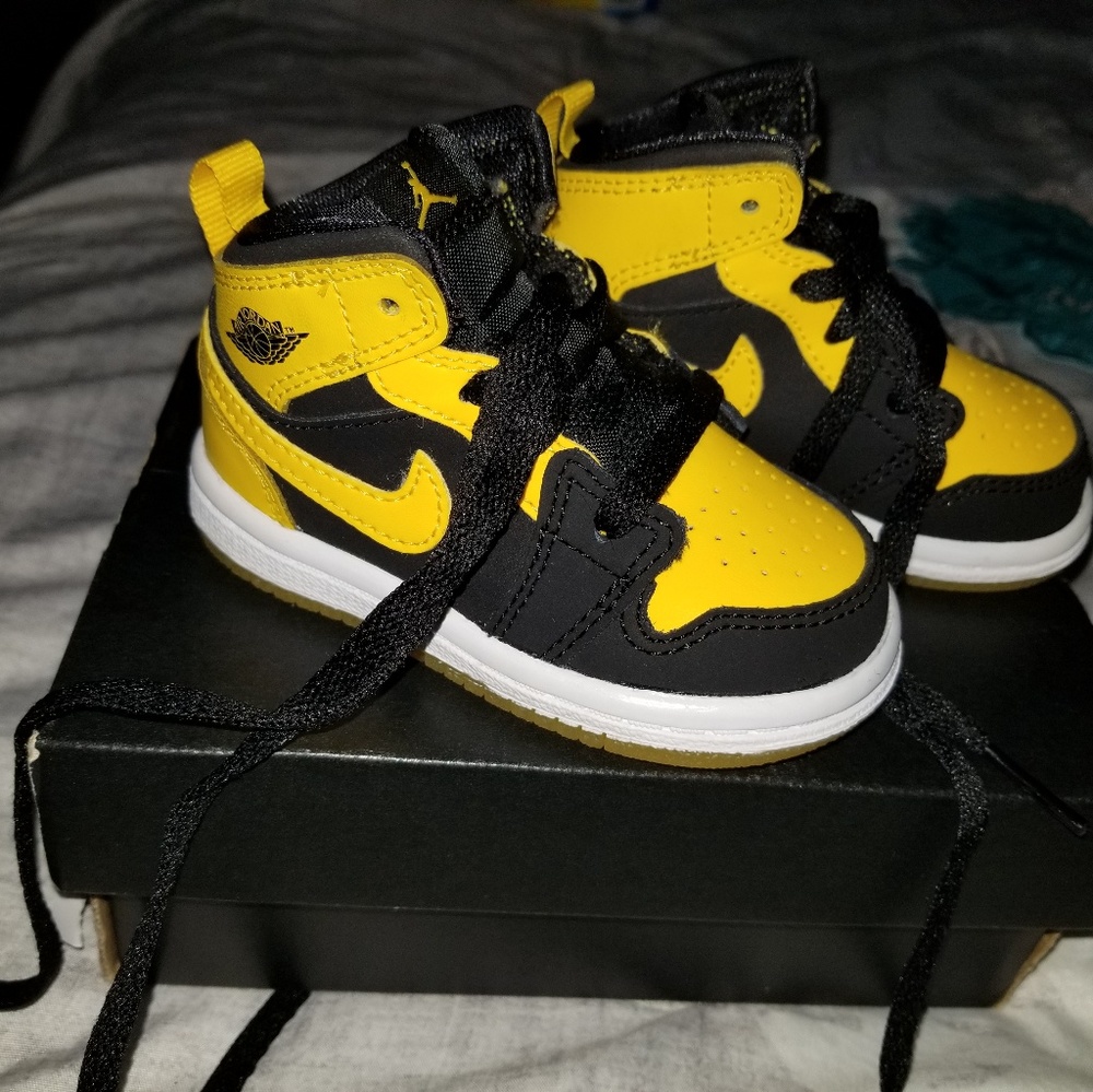 jordan 1 mid
